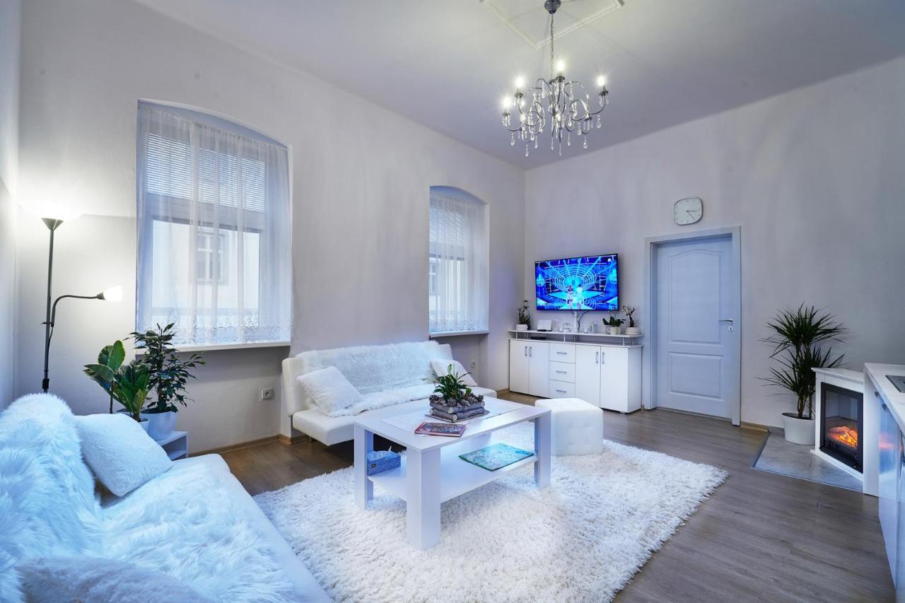 Apartman Bb Centrum Банска бистрица Екстериор снимка